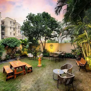 International Travellers' By Ith , Benares India